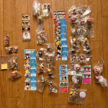 원피스 미개봉 피규어 묶음 판매 일부 카드 포함