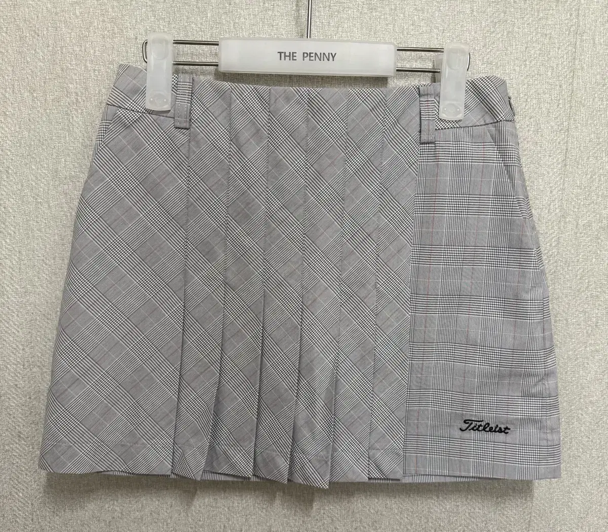 Titleist Women's Golf Skirt (Like New)