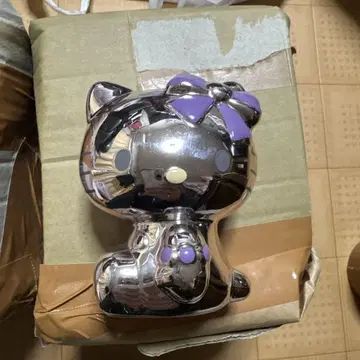 헬로키티 메탈릭 저금통 빈티지 가격 인하