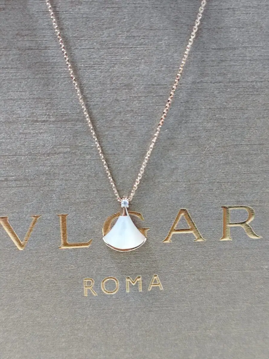 Bvlgari Divas' Dream Necklace