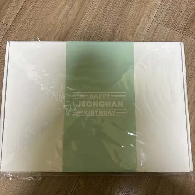 세븐틴 정한 생일박스 새상품 판매합니다