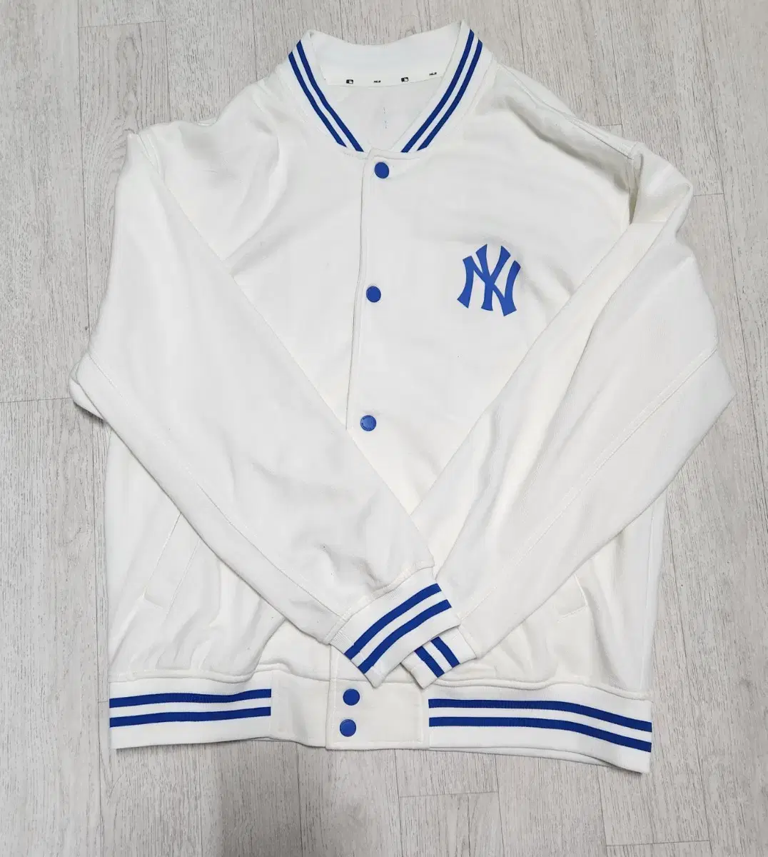 MLB 야구점퍼 XL 사이즈 판매합니다