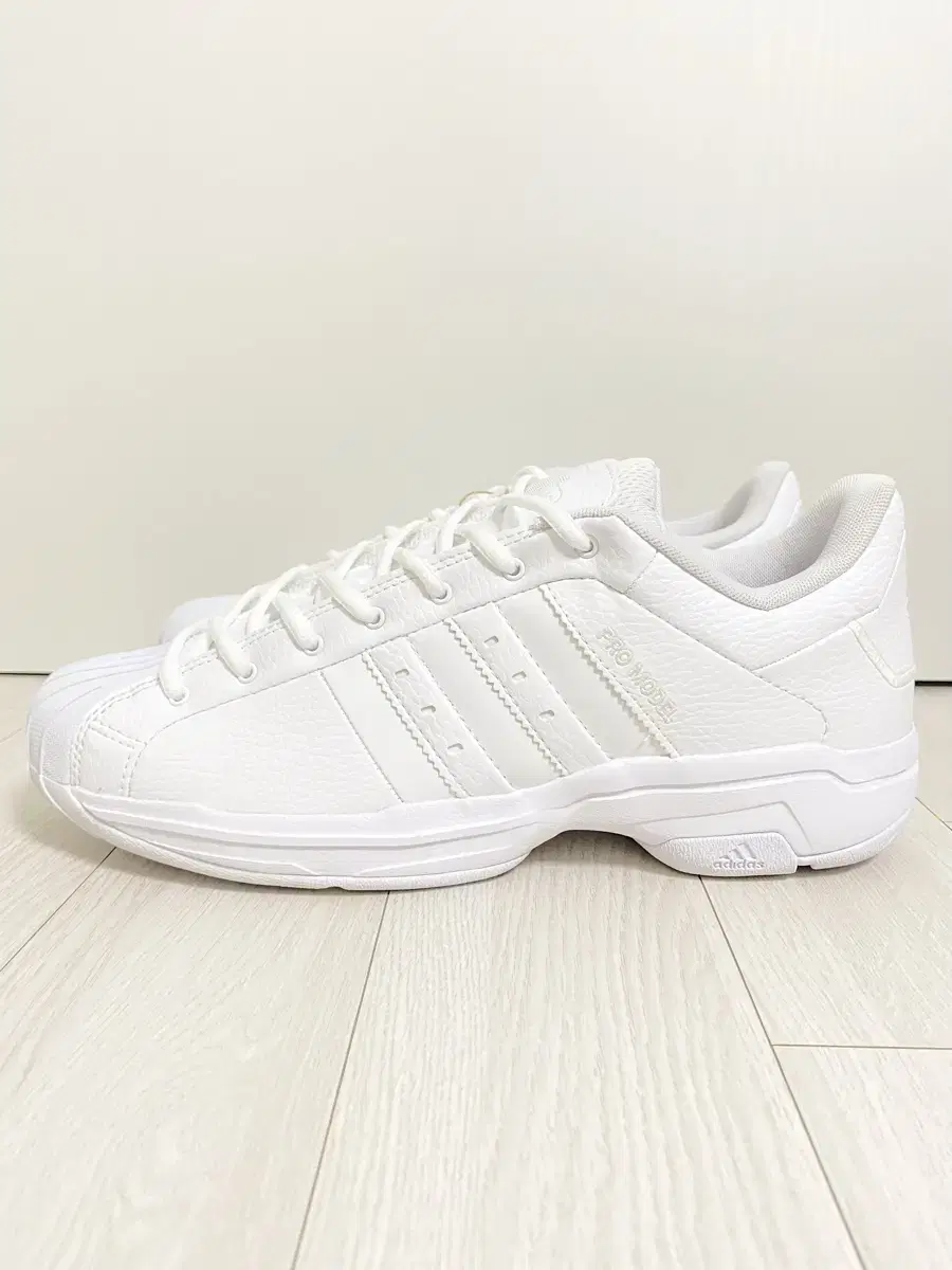 ADIDAS PRO MODEL 2G LOW WHITE