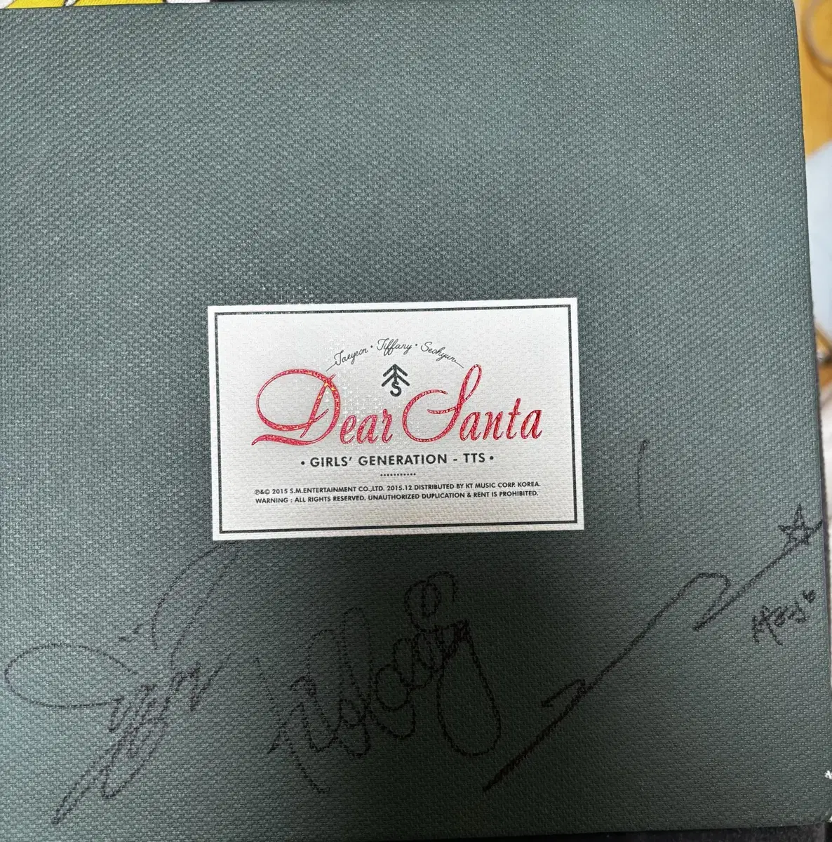 Girls Generation's Dearest Santa Bimae autographed album.
