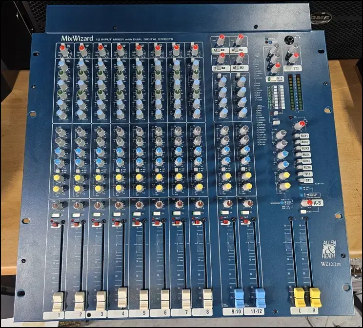 [ALLEN & HEATH] 알렌헤스 WZ 12:2 중고믹서