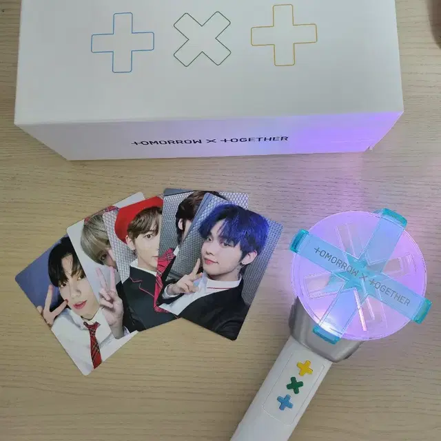 투바투 버전 1 응원봉 팝니댜!(응원봉 포카 포함)