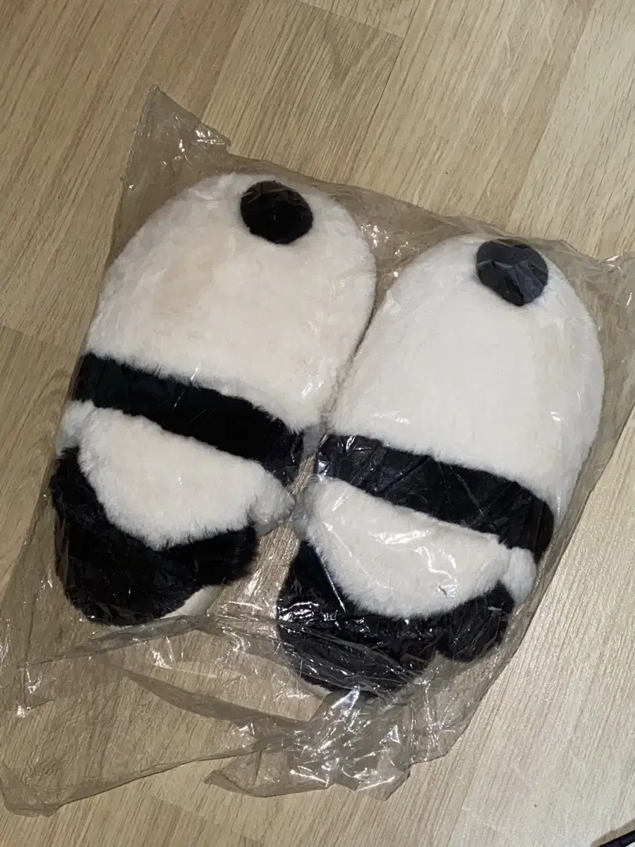 제로베이스원 제베원 장하오 손민수 판다 슬리퍼