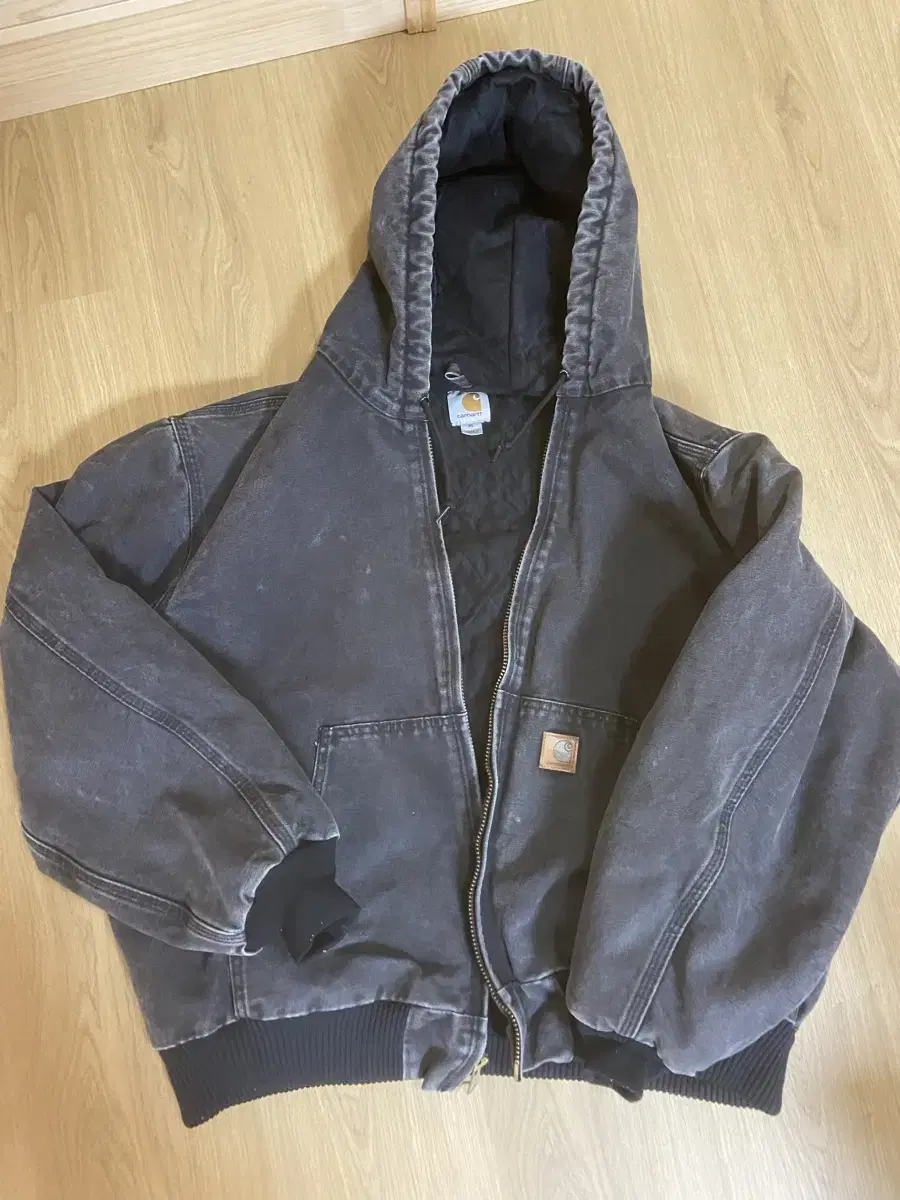 칼하트 j130 블랙 xl 팝니다