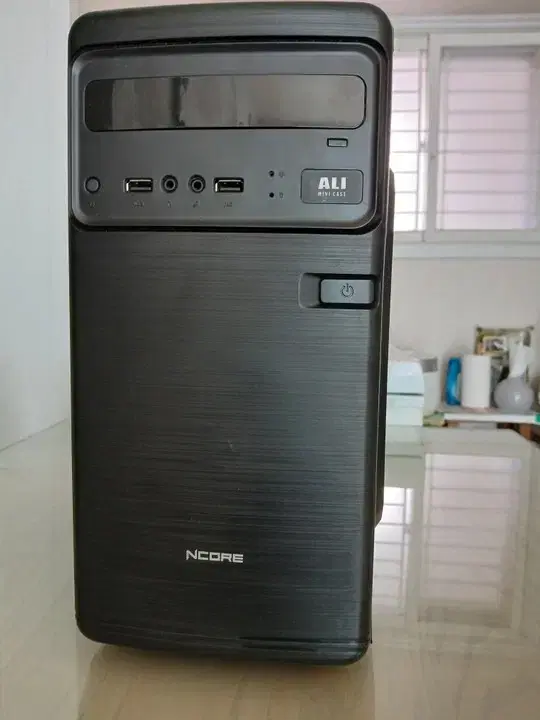 컴퓨터본체.