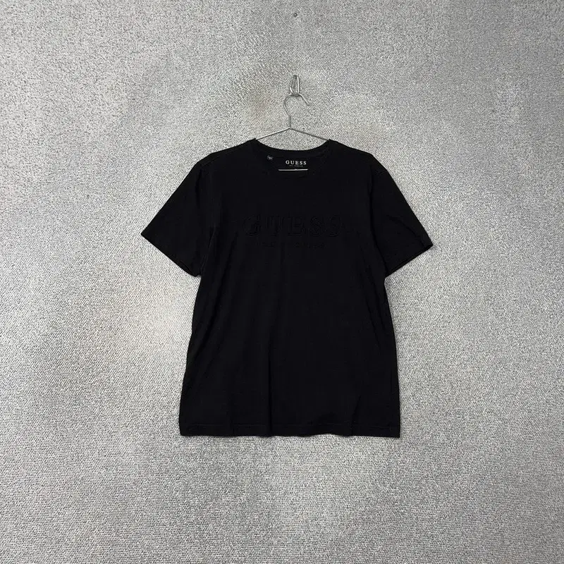 게스 블랙 남성 캐주얼 반팔 티 XL