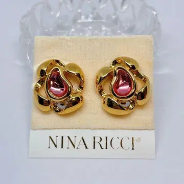 NINA RICCI 니나리치 골드 비쥬 큐빅 귀찌