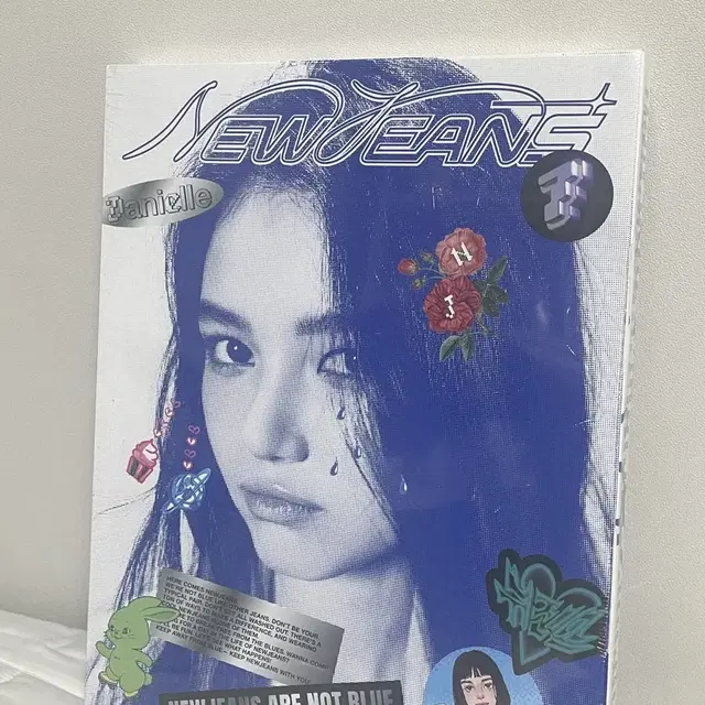 뉴진스 다니엘 블루북 앨범 (미개봉 새상품)