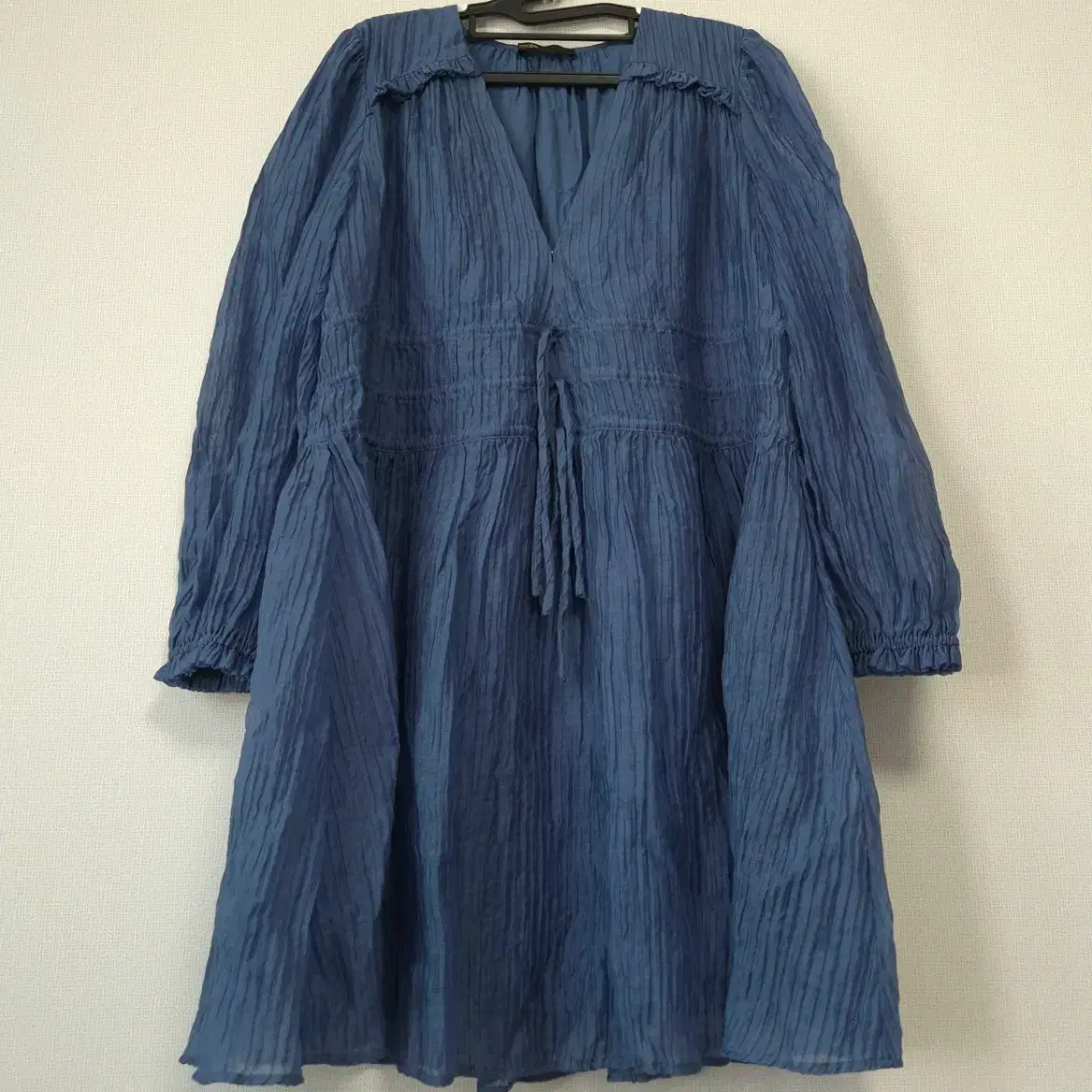 SALE!Vネックフリルワンピース/チェック柄/ボタン/谷間見せ/背中