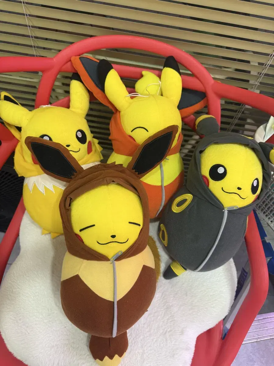Sleeping Bag Chuu Pokemon doll Vahn Presto Genuine Eevee All Collectible