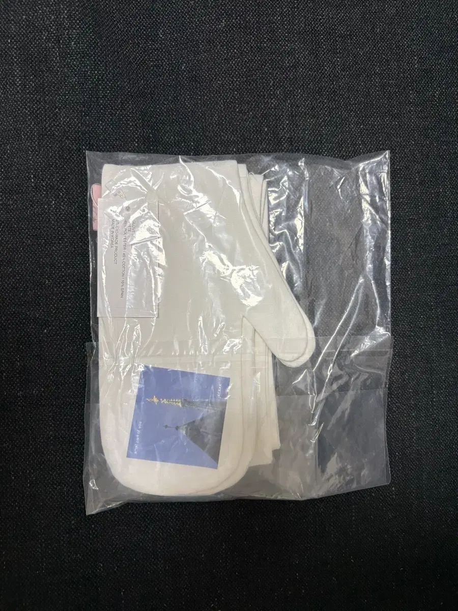Jichoi Jichoi Glove Muffler White