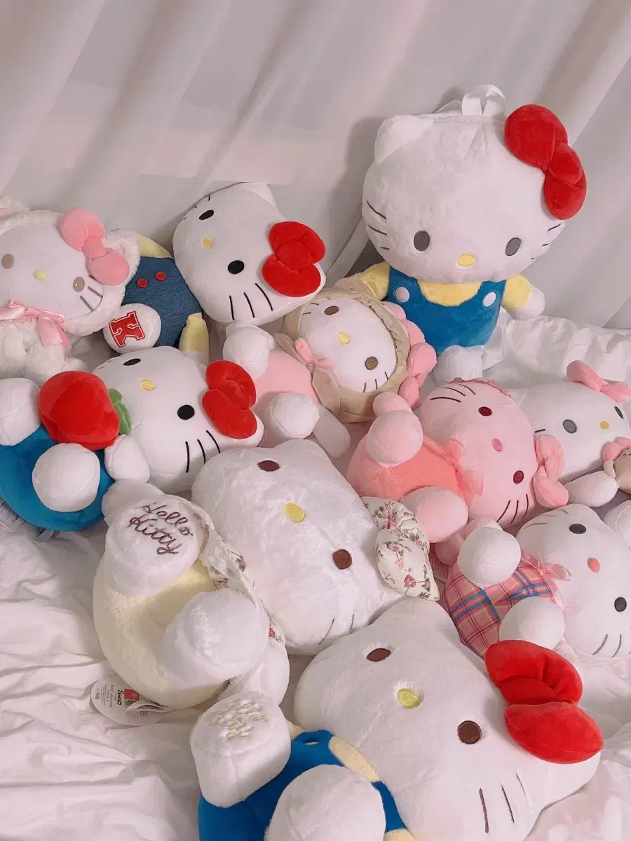 헬로키티 인형판매(새상품) 고양이, 데님, 벚꽃, 사과, 체크, 빈티지
