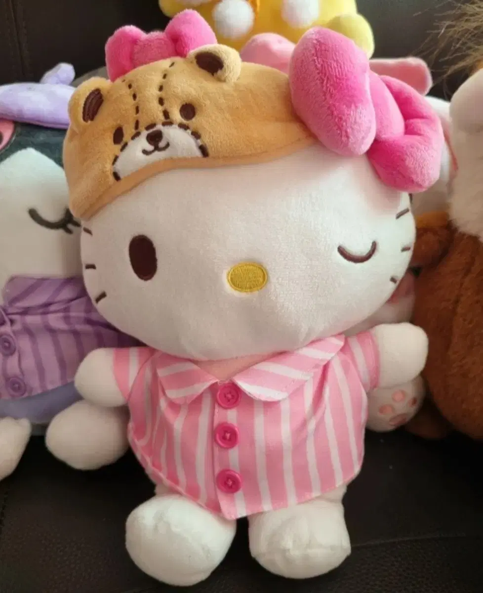 산리오 헬로키티 봉제인형 꿀잠 인형