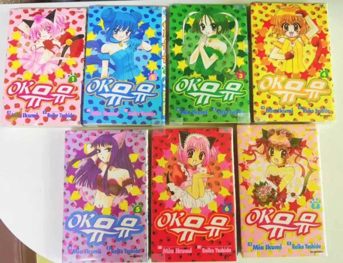 Classic Comics VariVariMuMuMuMu Comic Books Volumes 1-7All OKMuMu Outside the BoxYooaAcrylicBulk