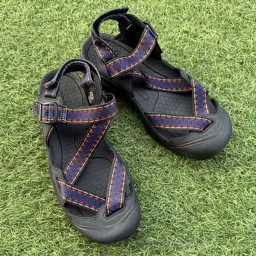 KEEN ZERRAPORT II - 생명꽃 II