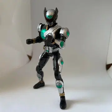 가면라이더 바스 액션 프라모델 페인팅 완료