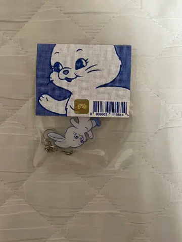 newjeans TOKKI 토키 아크릴 키링 화이트