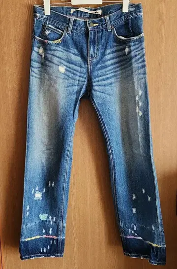 츠모리치사토 스티치 데미지 데님 팬츠
