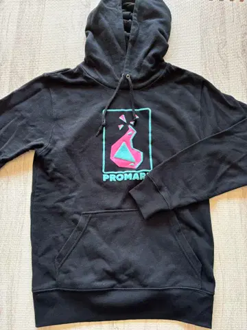 '프로메아' 버니쉬 플레어 발포 프린트 후드티