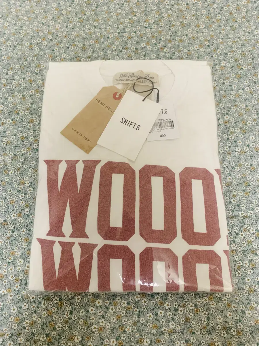 [3] remi Lily 25SS WOOO WOOO Long Sleeve T-Shirt Ivory