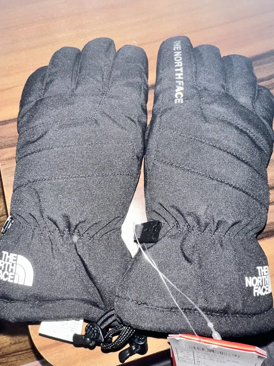 The North Face Ski Gloves (Kids)