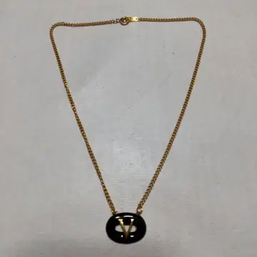 발렌티노 목걸이