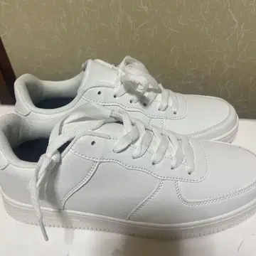화이트 키높이 신발 시크릿 스니커즈 6cm 신장