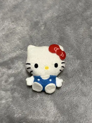 헬로키티 봉제 인형 키링 약 10cm