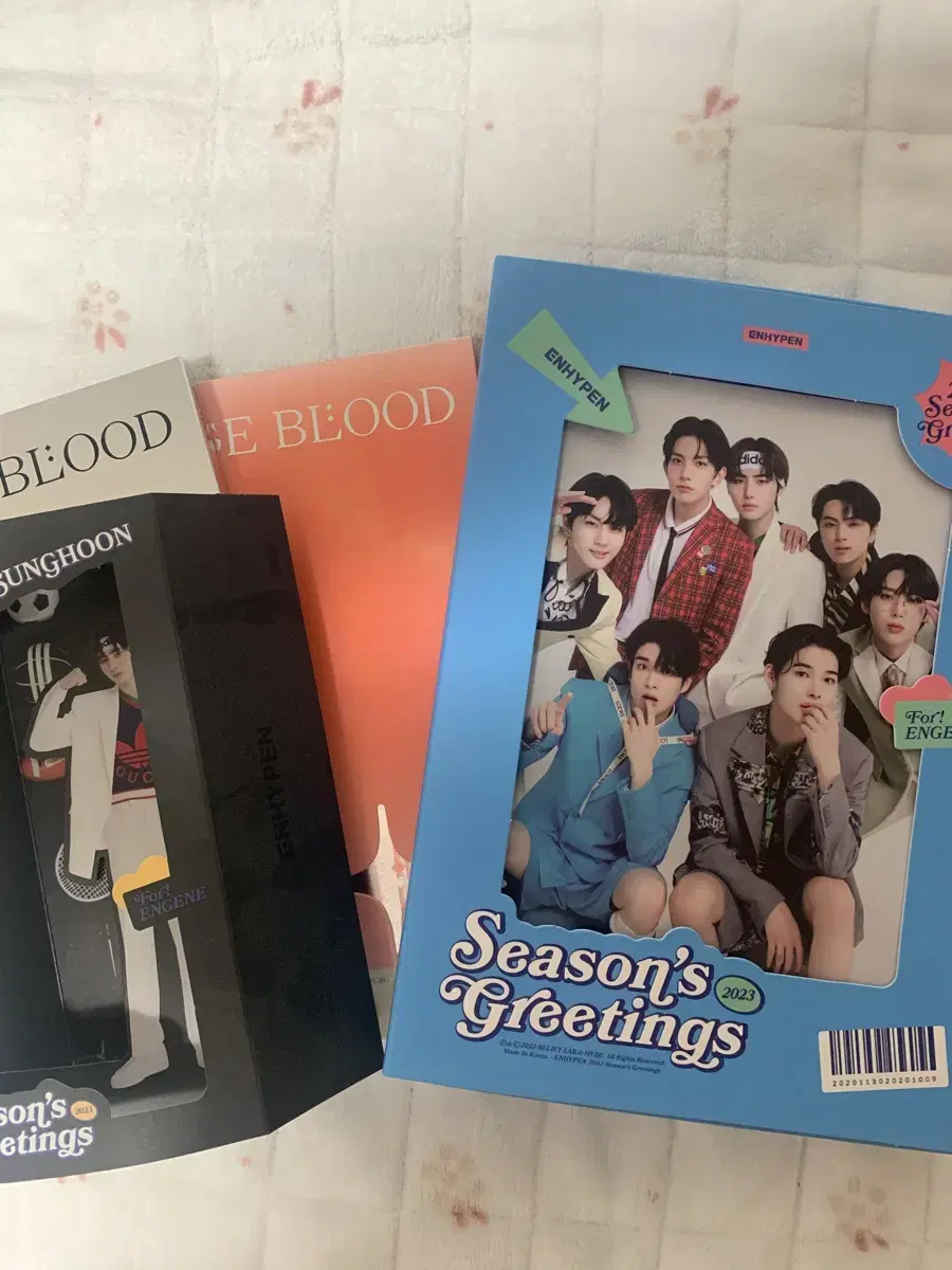 Enhypen Orange Flower Full Version Unsealed Album , 2023 Season's Greetings WTS