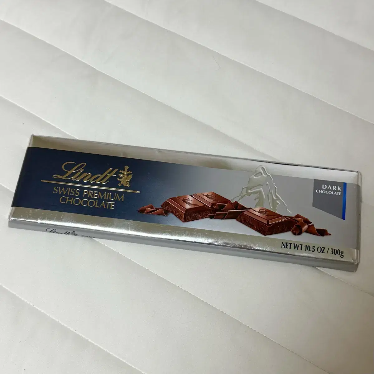 Lindt Lindor Silver Bar Dark Chocolate