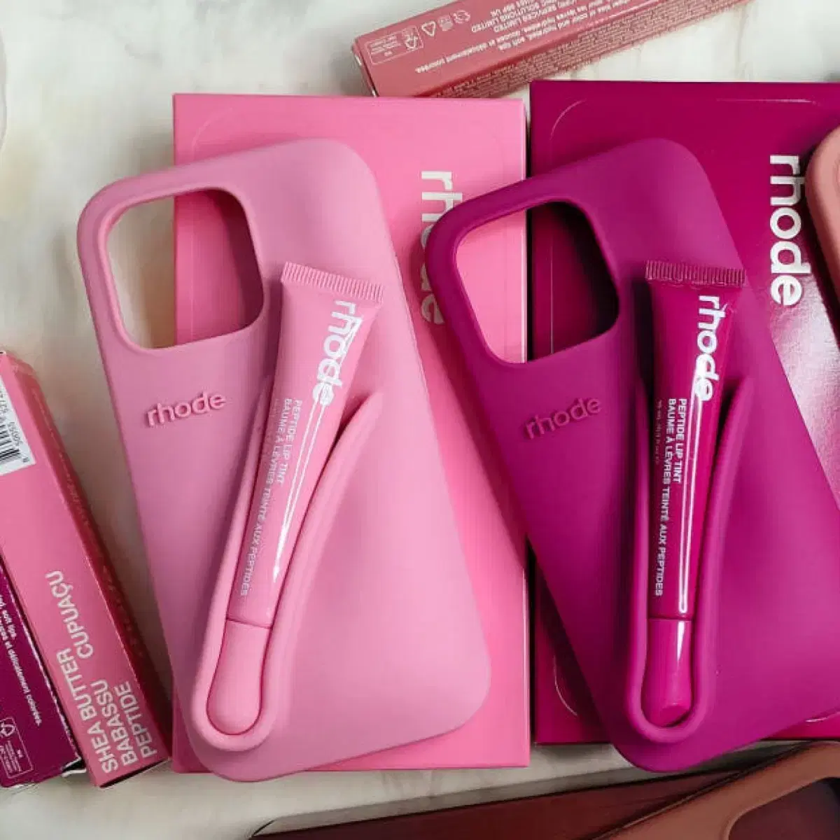Rhode Halo Beaver Lip Balm Phone Case iPhone 14Pro Light Pink