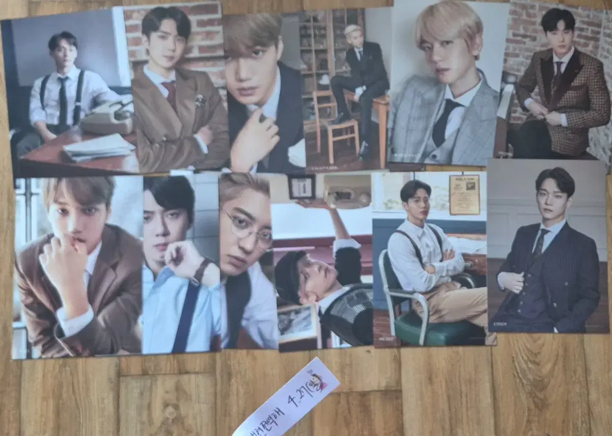 엑소 시즌그리팅 구성품 판매해요 (DVD 포함)
