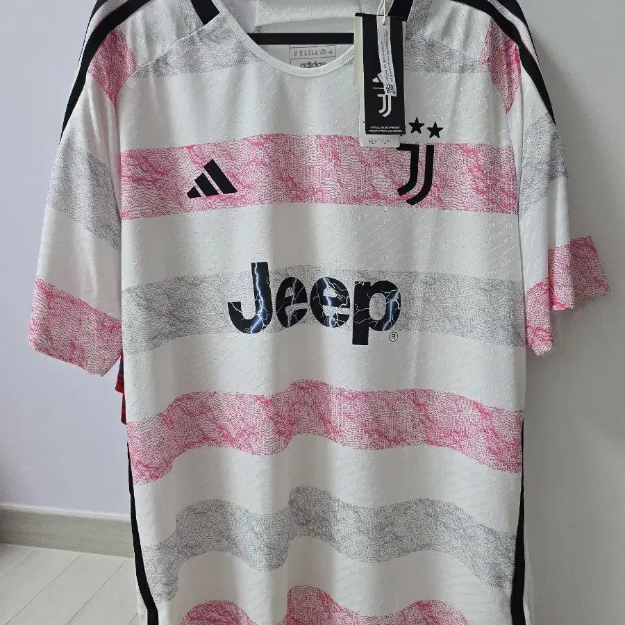 New) 23-24 Juventus Away Authentic Shirt on Bunjang Global Site.