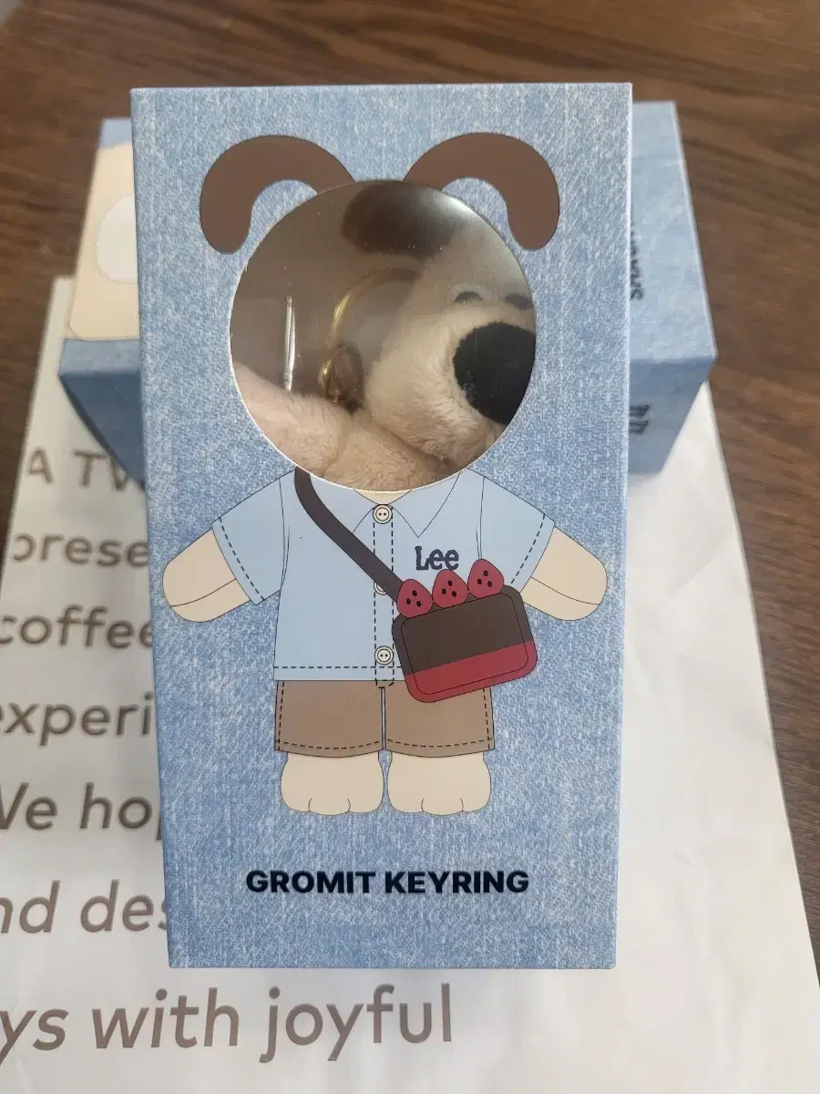 Two-Thumb Grommet & Shoulder Shield Keyring