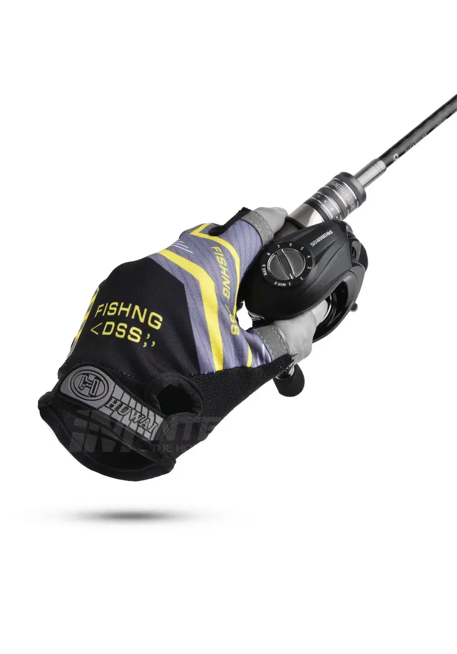 Fishing gloves