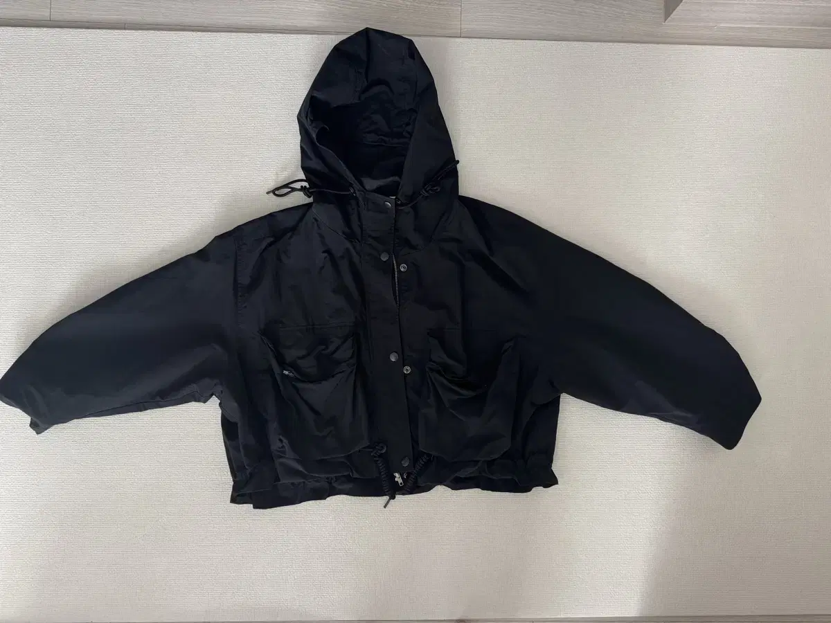 StudioTomboy Windbreaker