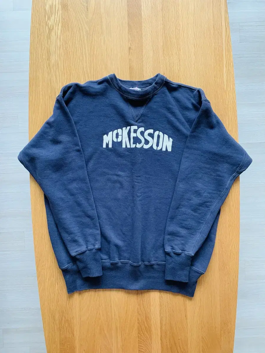 (44) Warehouse Sweat Shirt