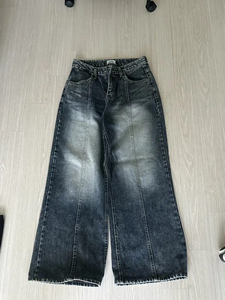 incisionlineJeans RitkimSandhouseBlemtogloniosoloneoneMorning Outblackup