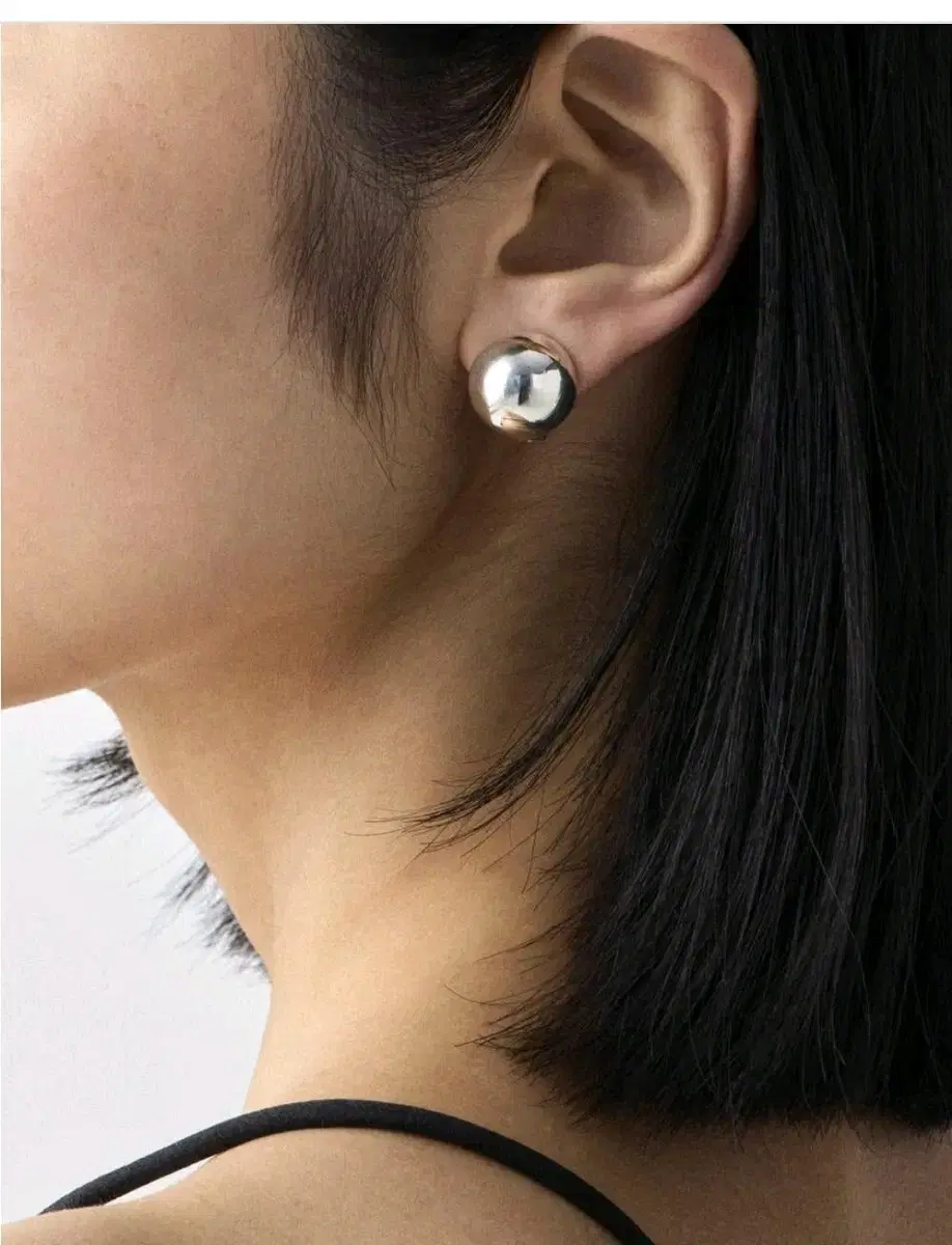 Coldframe Earrings - Clip-on (Gold) Big Ball