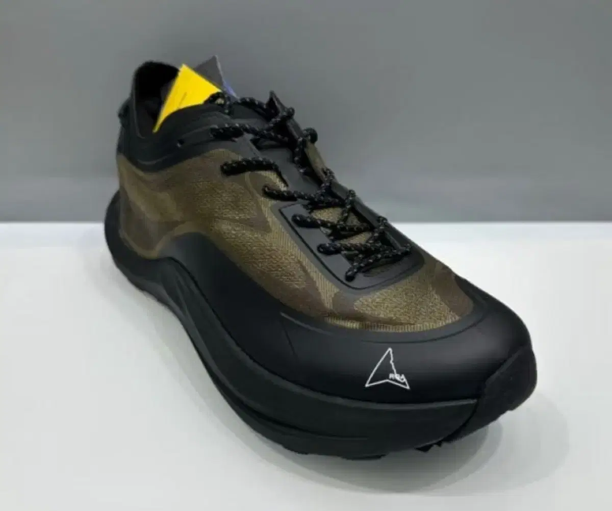 ROA Hiking Sela Olive Black New