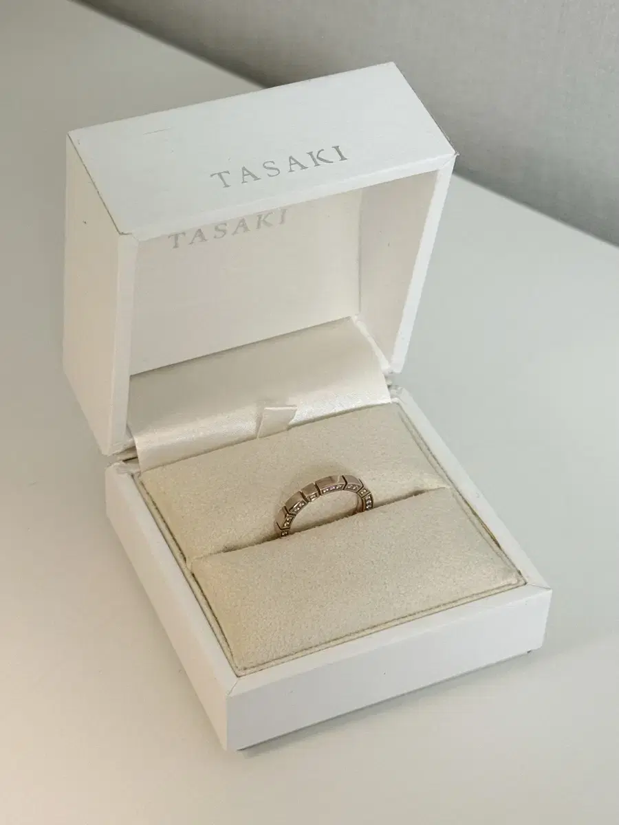 Tasaki piano ring pave sakura gold sells
