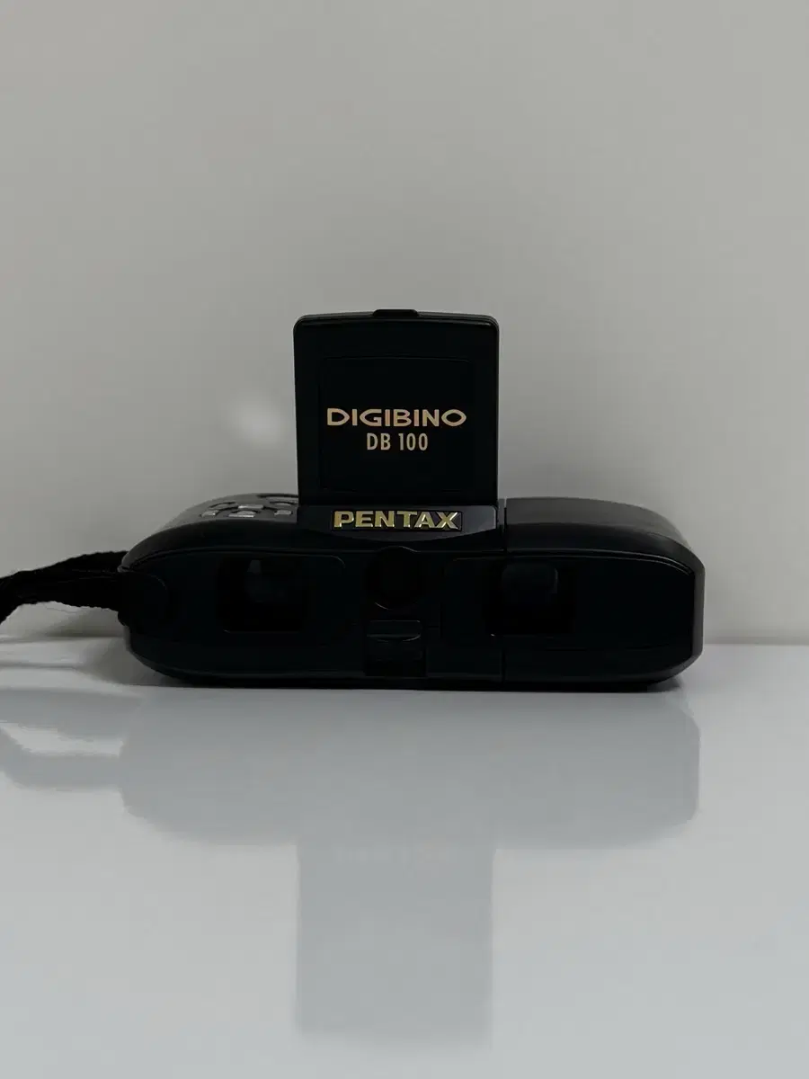 [Rare] Pentax Digibino DB100 Vintage Digital Camera