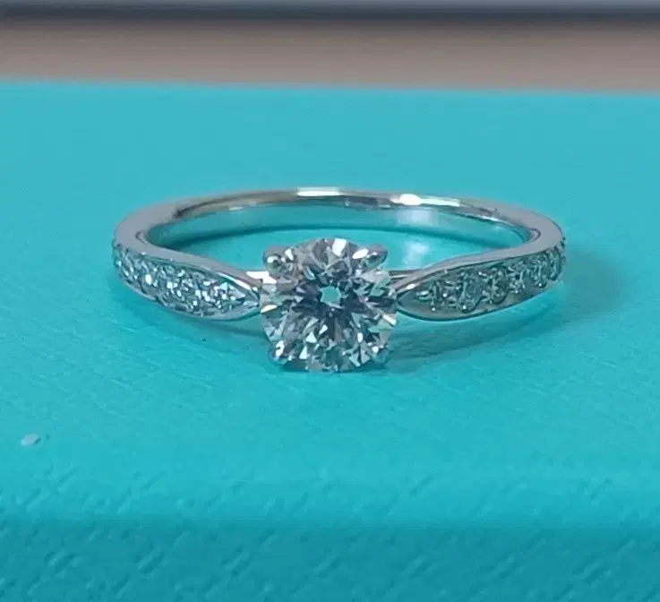 티파니 0.53CT 캐럿 (5.3부) 하모니 다이아 플래티늄 다이아 반지