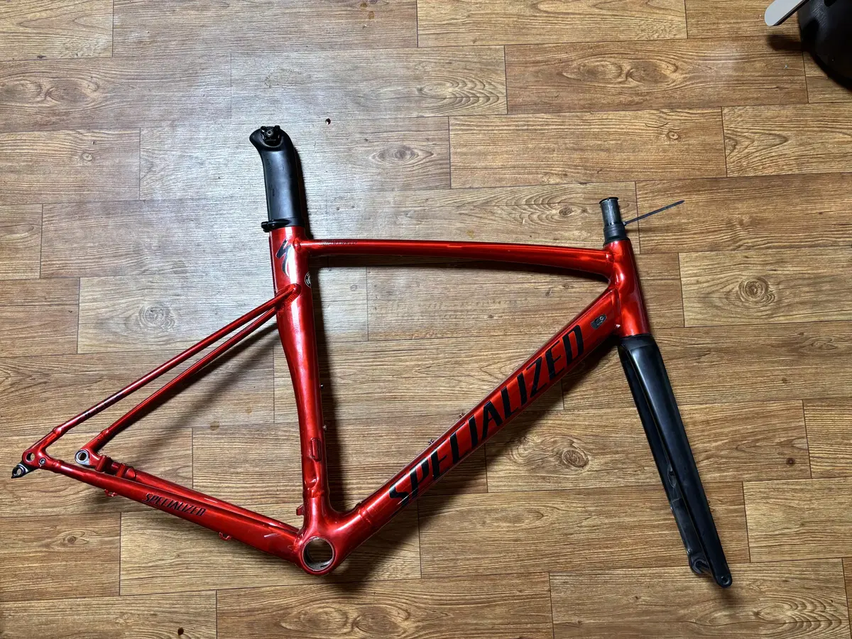 Selling Allez Sprint 2020 Disc frame.