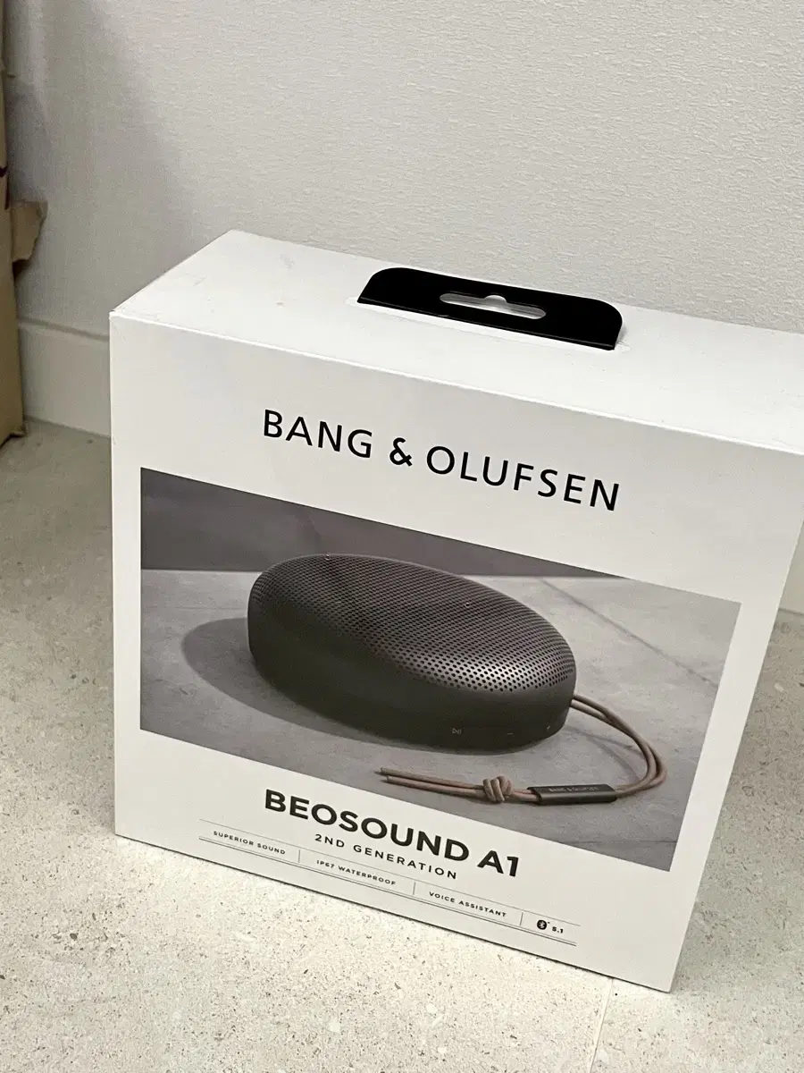 Unsealed New Bang & Olufsen A1 2nd Generation Bluetooth Speaker Gold,Gray ,Black
