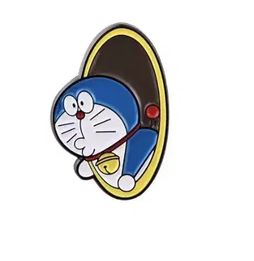 도라에몽 핀 배지